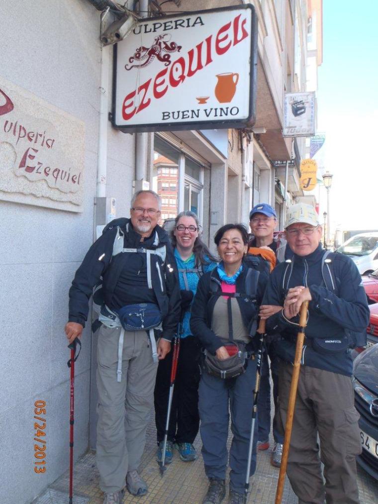 Gary, Jen,Sonia,Scott, Matthias outside of Ezequiel